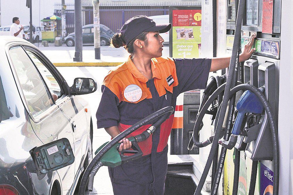 Los combustibles en Perú son más caros que en el mercado mundial