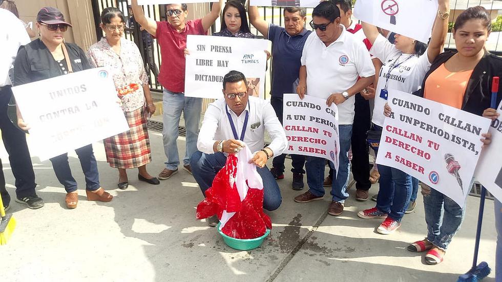 Periodistas realizaron una marcha en protesta contra la corrupción 