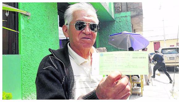 ​Anciano hace cuatro años quiere cobrar cheque de 18 mil soles y no puede