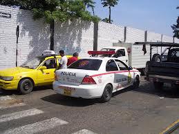 Caen tras asaltar microbús 