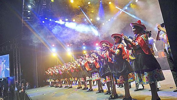 Folclore peruano fue ovacionado en Festival Internacional de México