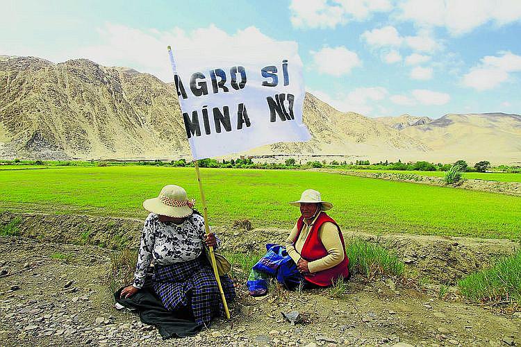 Juntas de usuarios de Islay contra el proyecto minero Quellaveco