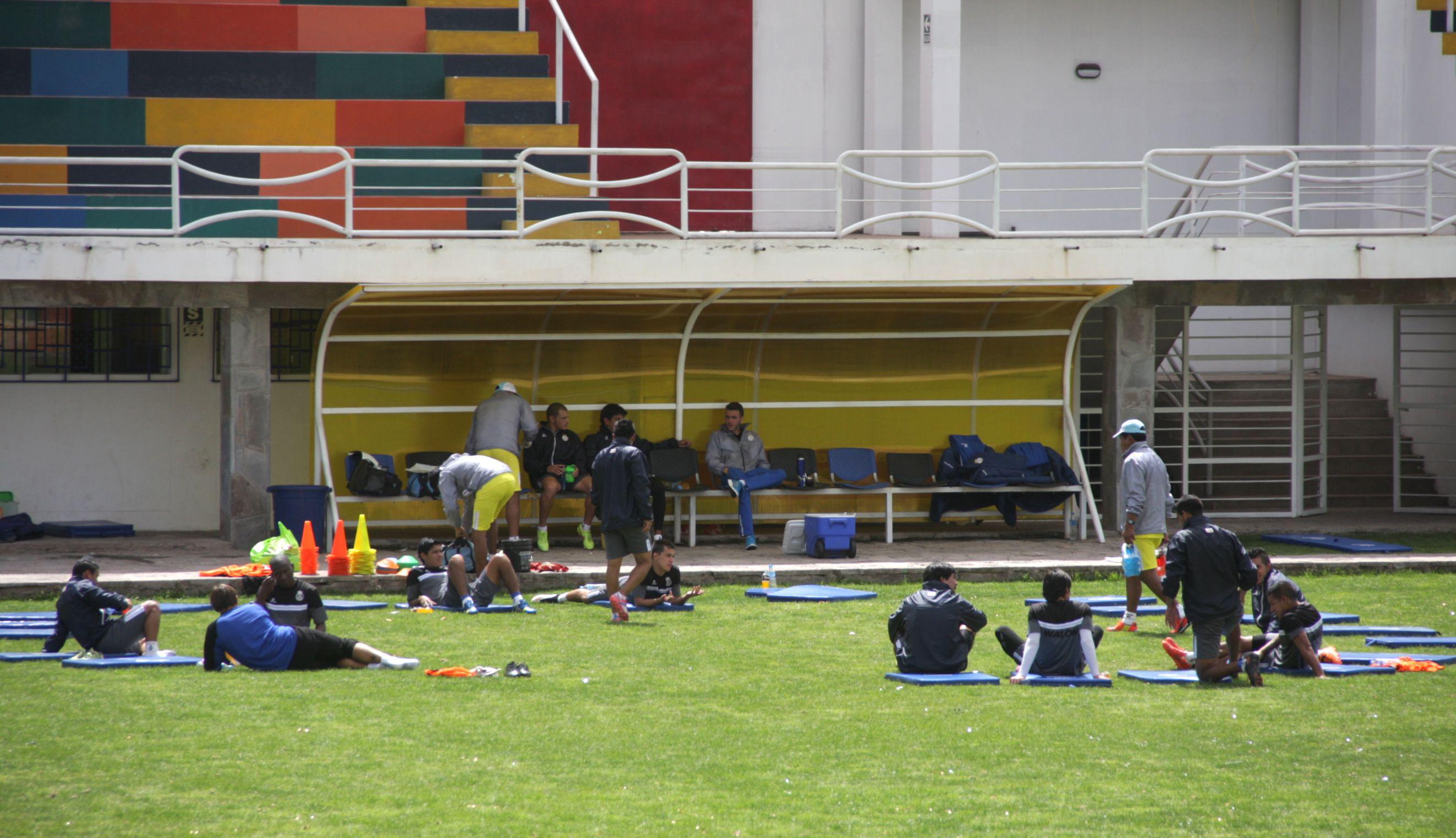 Real Garcilaso realiza trabajos en triple horario