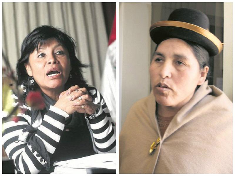 Esther Saavedra jala las orejas a Claudia Coari