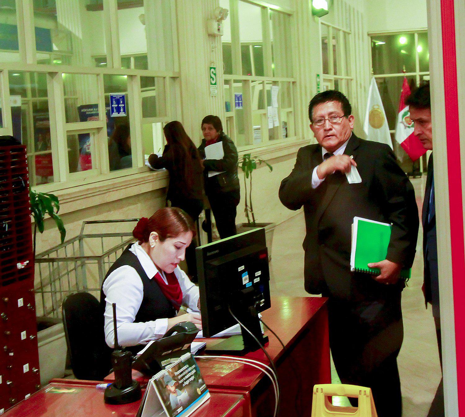 Walter Grados: "Ratifico mi denuncia en contra del contralor Edgar Alarcón"