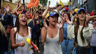 Marcha con cacerolas en Venezuela para exigir revocatorio contra Nicolás Maduro