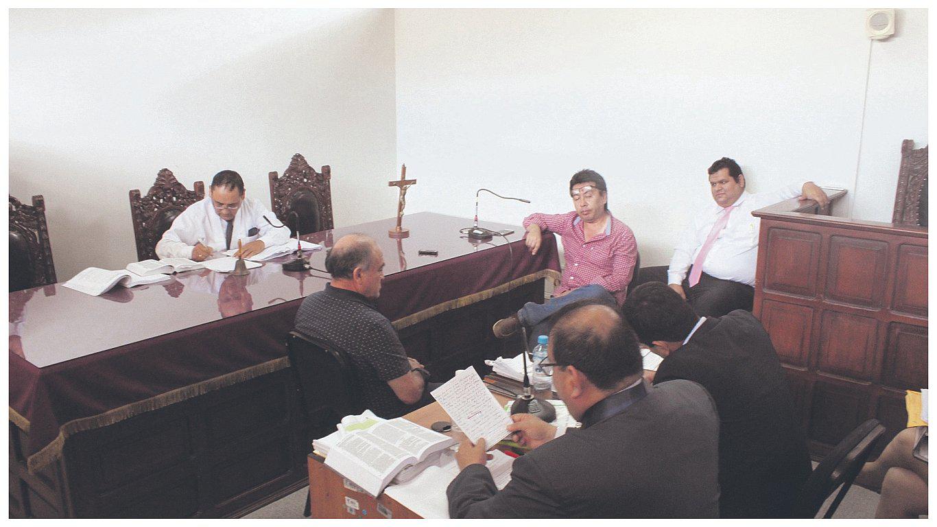 Sala confirma sentencia que absuelve a Roberto Torres de  tráfico de influencias 