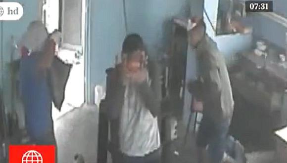 ​Impactante video de asalto a taller de platería en Chosica