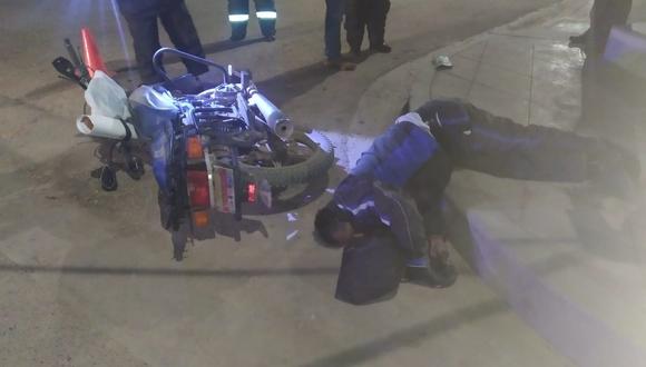 Los testigos dijeron que el infortunado fue impactado por un vehículo que se dio a la fuga. (Foto: Difusión)