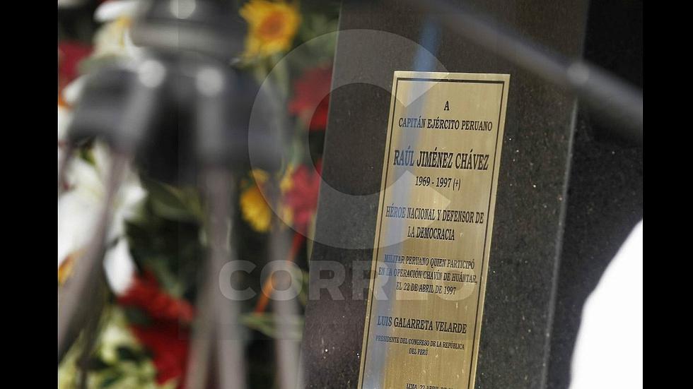 Congreso rindió homenaje a militares caídos en operativo Chavín de Huántar (Galería)