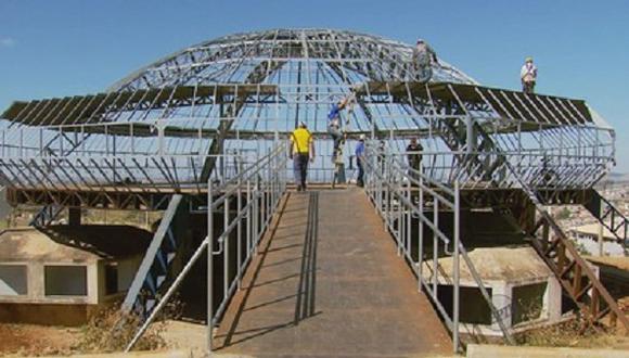 Insólito: Construyen un "memorial al extraterrestre" en Brasil