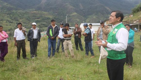 GRH otorga 200 mil soles a productores de granadilla de Verbena Pampa