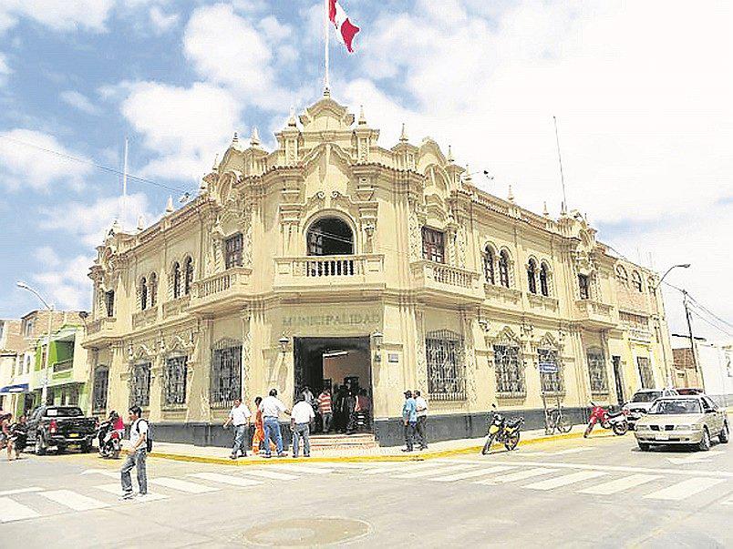 Lambayeque: Alcalde de Lambayeque anuncia cambio de 2 a 3 gerentes de la comuna