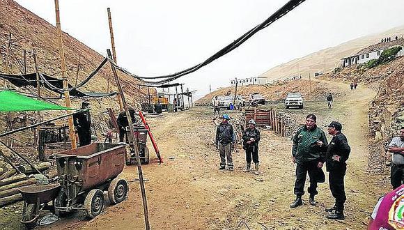 Arequipa: Mineros fueron enterrados sin conocerse su identidad