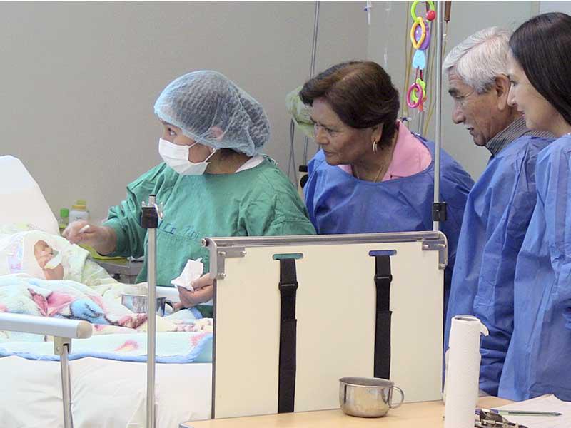 Bebé es salvado tras brutal golpiza