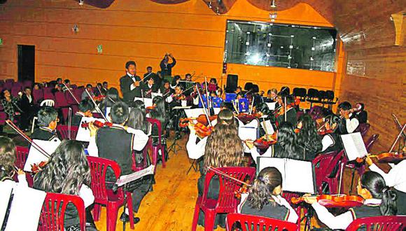 Orquesta Sinfónica Infantil de Huancayo dio concierto de fin de año