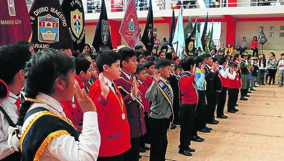 Municipios escolares de Mariano Melgar tomaron juramento
