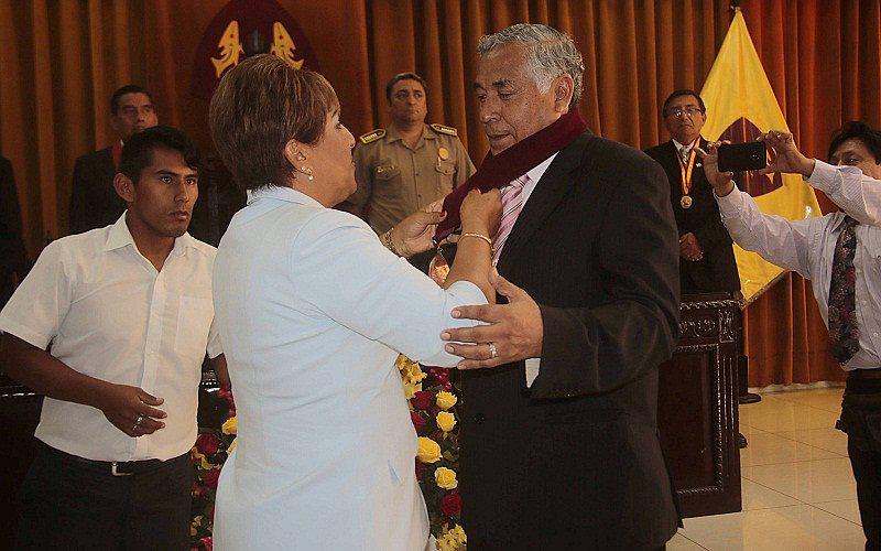 Policía busca en varias viviendas a prófugos Victoria Espinoza y Julio Cortez 