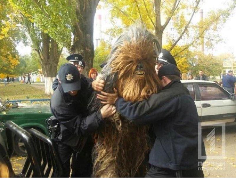 ​YouTube: “Chewbacca” fue detenido durante elecciones en Ucrania (VIDEO)