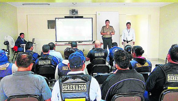 PNP capacita al serenazgo y a la policía municipal de Paracas