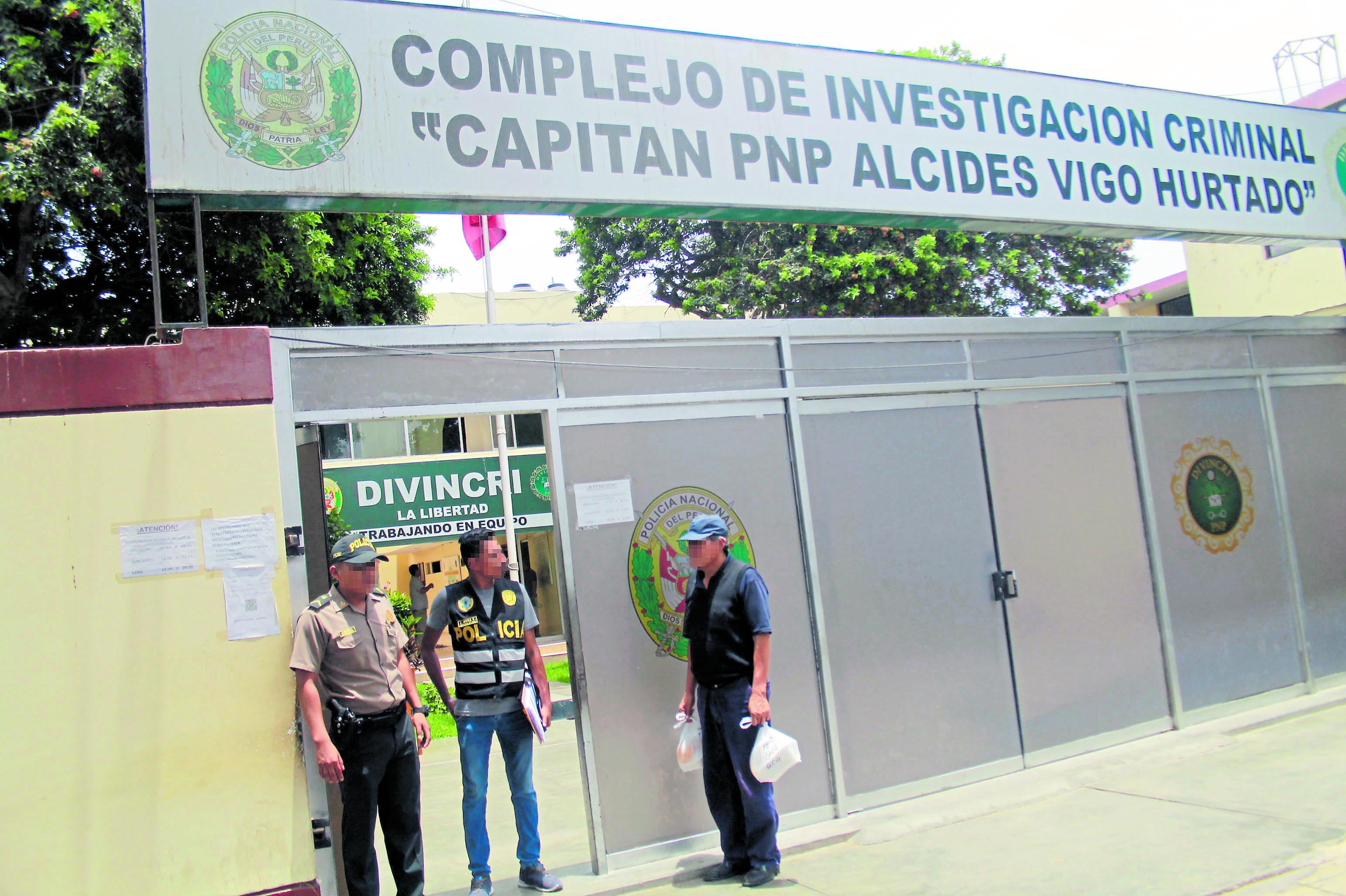 Cuando los policías fueron sometidos a las pruebas rápidas, los resultados arrojaron negativos. En cambio, en las pruebas moleculares salieron positivos.