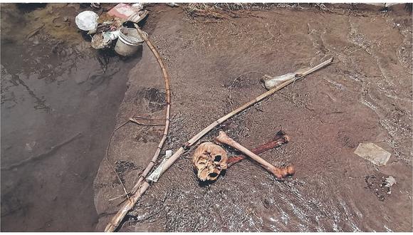 Agricultores encuentran restos óseos en dren del distrito de Pomalca 