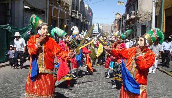 La danza del turco se baila en fiestas religiosas del valle del Colca| FOTO: Andina