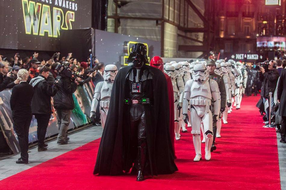 La nueva entrega de "Star Wars" triunfa en su estreno