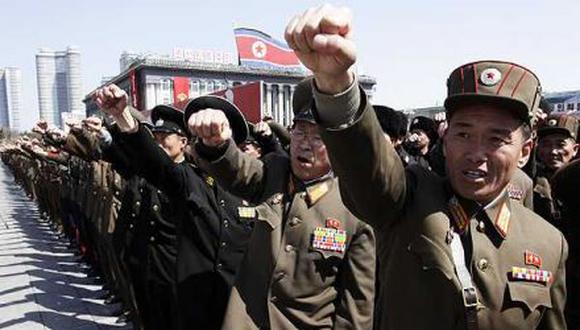 Coreanos exclaman sacar armas y bombas por su lider