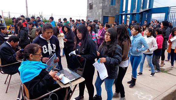 Cerca de 10 mil jóvenes buscan ingresar a la UNA Puno en el presente examen