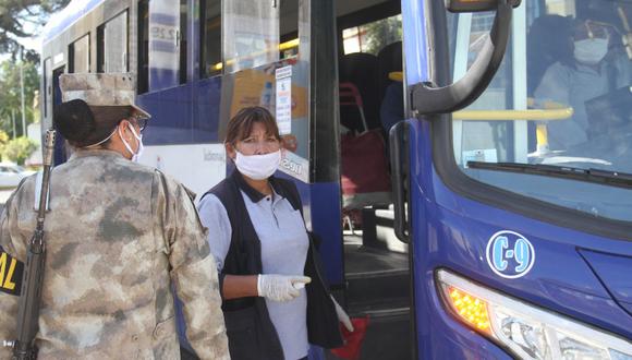Arequipa: Una de las medidas para reinicio del transporte público es que los cobradores se sometan a pruebas de COVID-19 de manera obligatoria. (foto referencial)