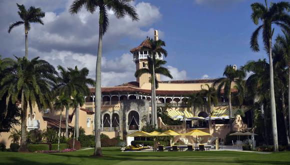En esta foto de archivo tomada el 22 de noviembre de 2018, se ve el resort Mar-a-Lago del presidente de los Estados Unidos, Donald Trump, en Palm Beach, Florida. (Foto de MANDEL NGAN / AFP)