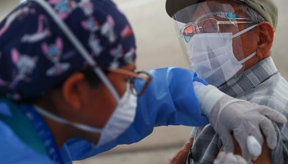 Las autoridades sanitarias implementarán un nuevo proceso de vacunación contra el COVID-19 en Lima y Callao. (Foto: GEC)