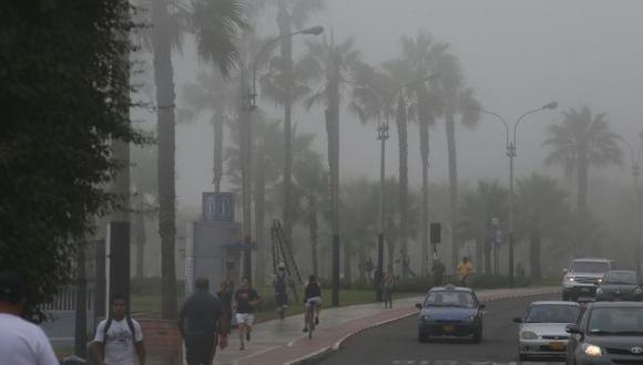 La especialista del Senamhi, Noelia Goycochea, explicó que los distritos de Lima presentaron nubosidad debido al incremento de viento, ráfagas hacia la costa limeña.