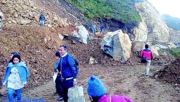 Derrumbe afecta el tránsito en  Huancabamba