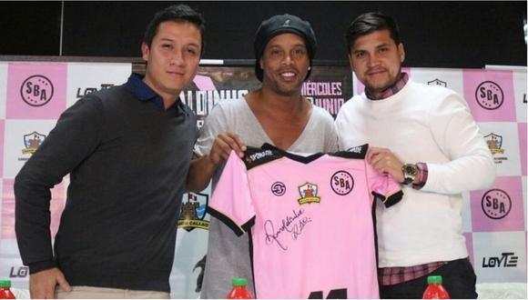 ​Ronaldinho se lució con la camiseta del Sport Boys y habló sobre Paolo Guerrero (VIDEO)