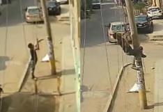 Cae “El Hombre Araña de Huaycán” por trepar postes para robar cableado (VIDEO)