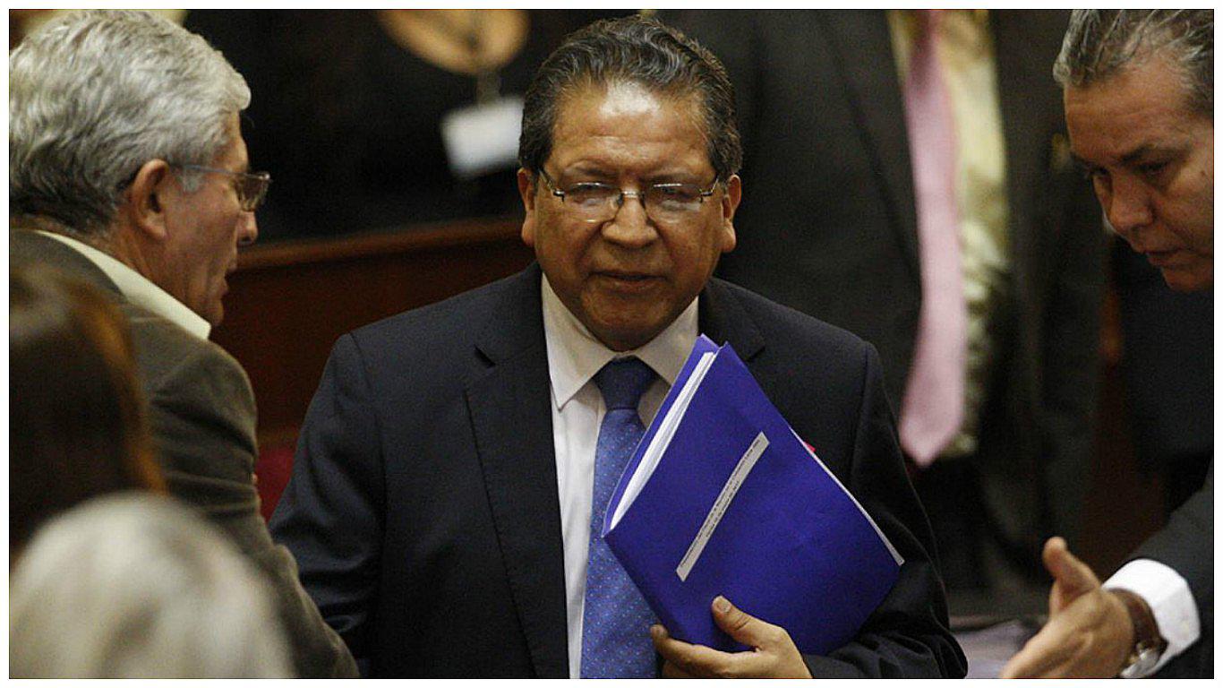 Comisión “Lava Jato” vapulea a fiscal Pablo Sánchez