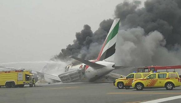 Un avión sufre accidente al aterrizar de emergencia en aeropuerto de Dubái (VIDEO)