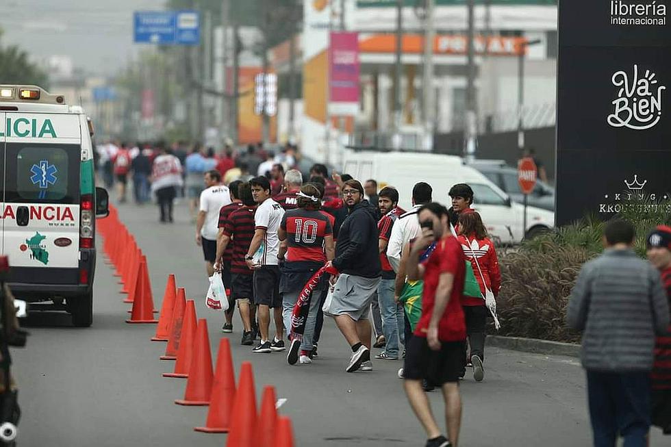 ​River Plate vs. Flamengo: Hinchas se desplazan al Monumental alentado a "Millonario" y "Mengao" (FOTOS)