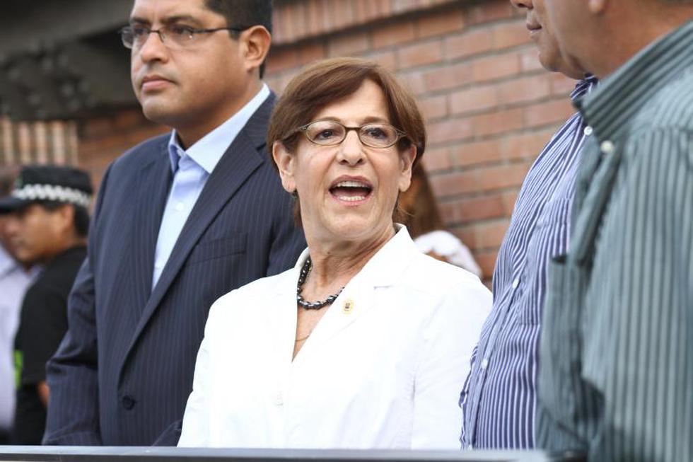 Susana Villarán defiende a gerente de Caja Municipal y dice que es honrada