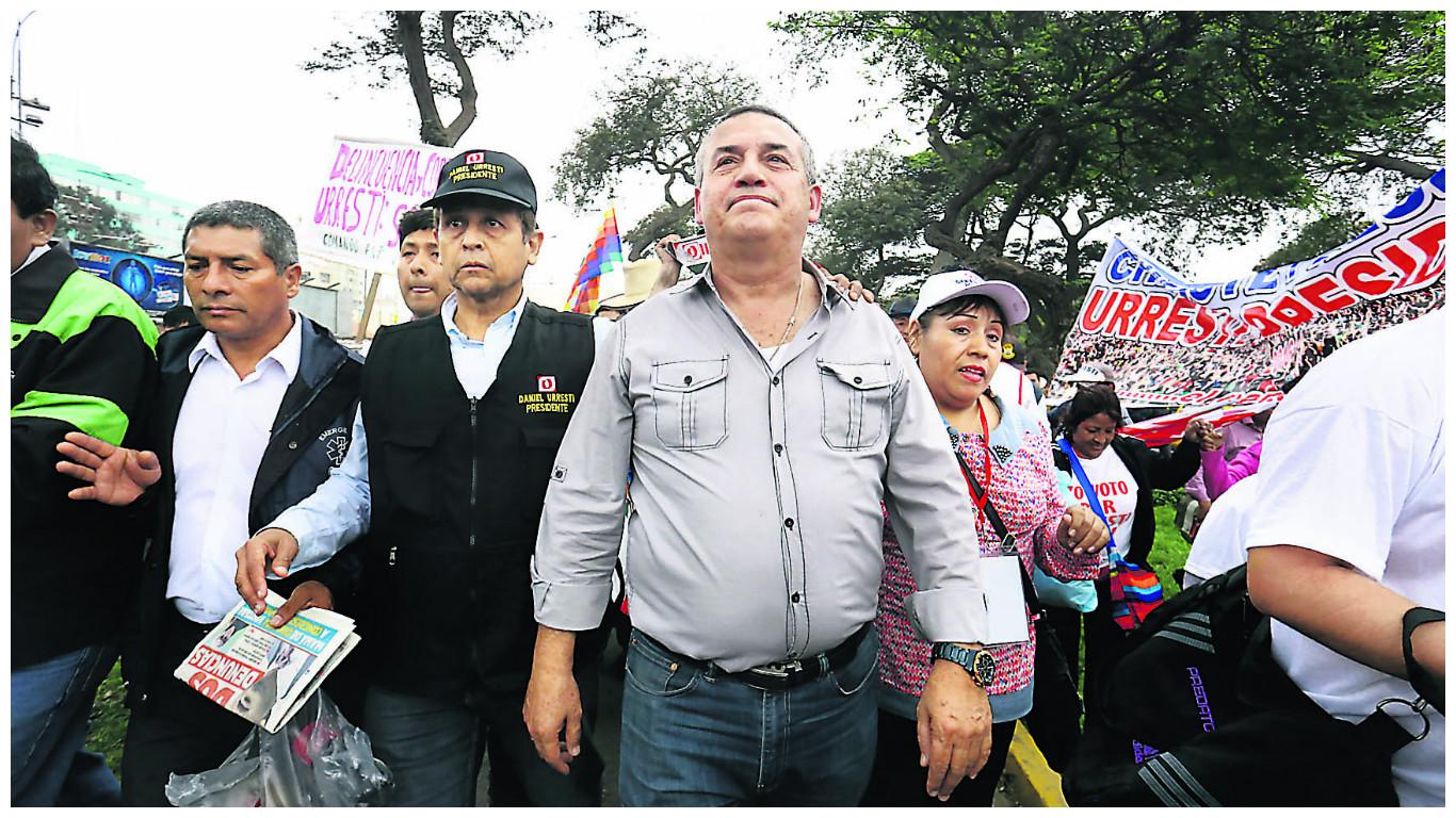 A Daniel Urresti se le abre una puerta para seguir en la contienda