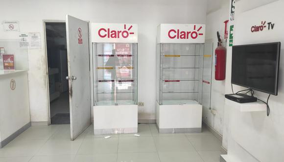 Delincuentes hurtan más de 30 equipos móviles de tienda de Claro en Moquegua. (Foto: Difusión)