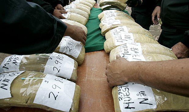 ​Callao: Incautan casi media tonelada de droga en container
