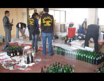 Licores de Ica los hacían acá