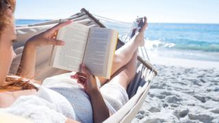 Siete libros ideales para leer en la playa 