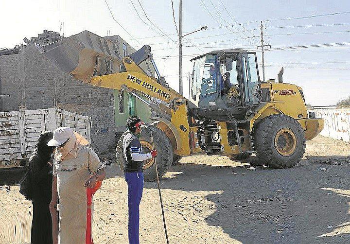 Desaparece cargador frontal de la comuna de Ica