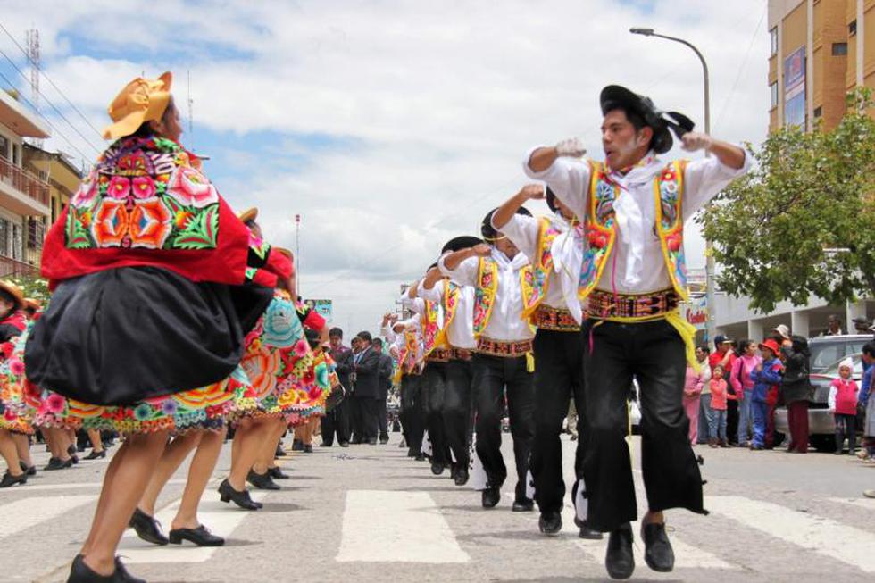 Contrapunto del Huaylarsh: Derroche de energía y vigor  