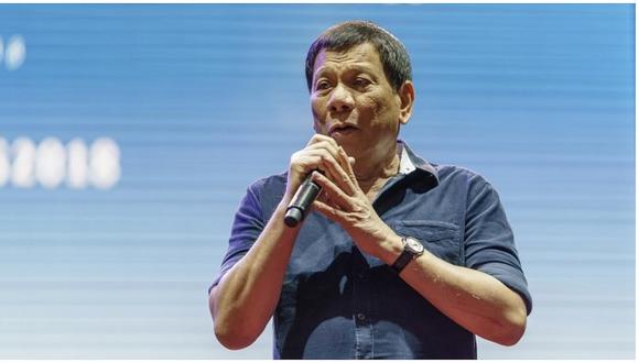 Presidente filipino pide le muestren un selfie con Dios para creer que existe
