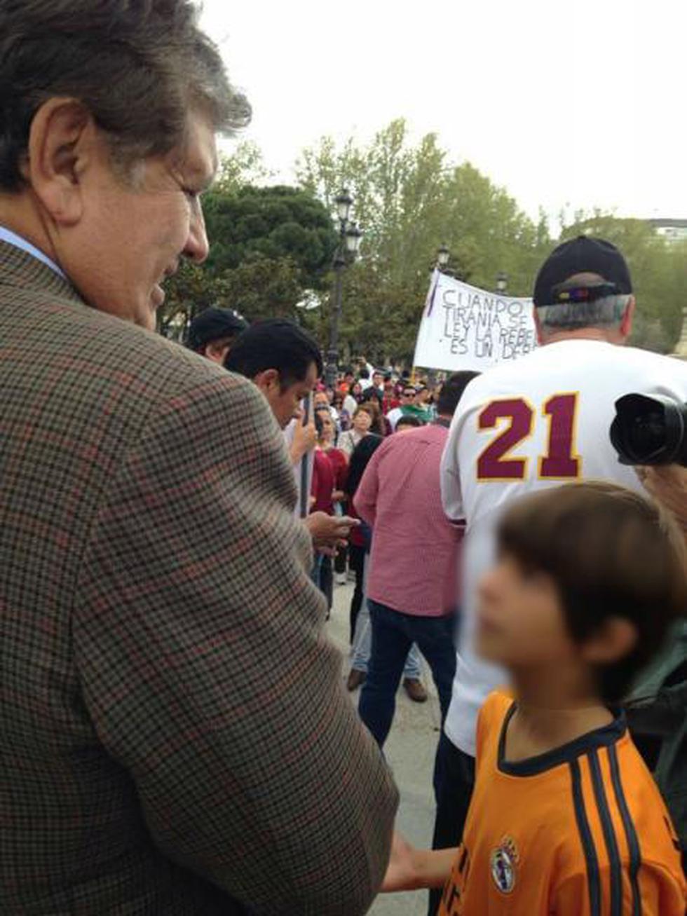 Alan García llevó a su hijo a conocer a los jugadores del Real Madrid